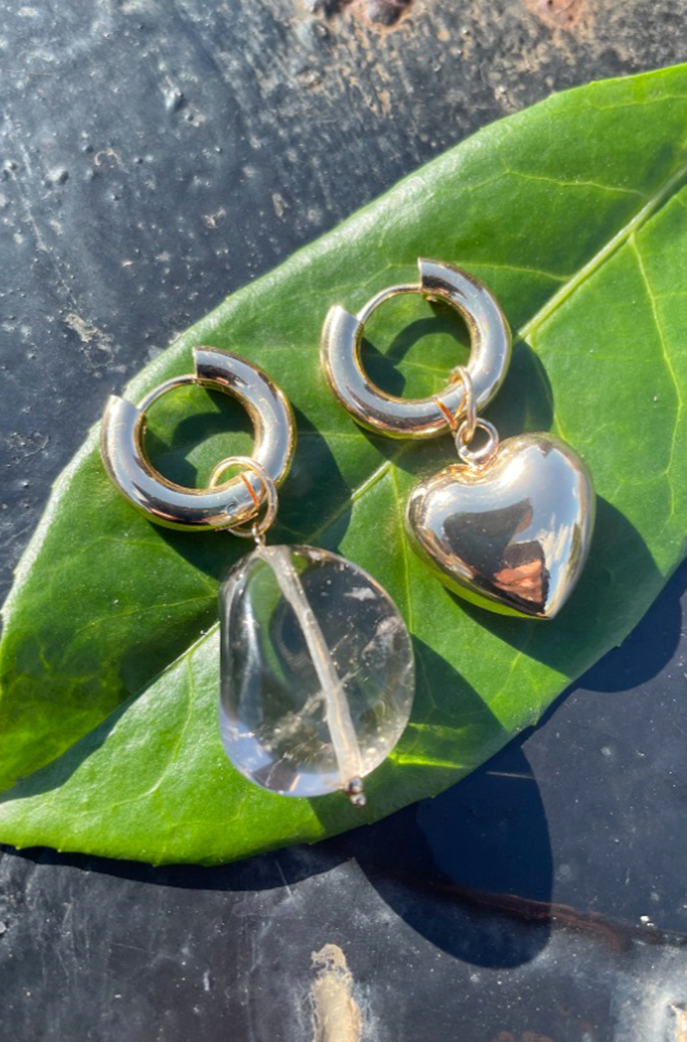 JUNO Gold heart