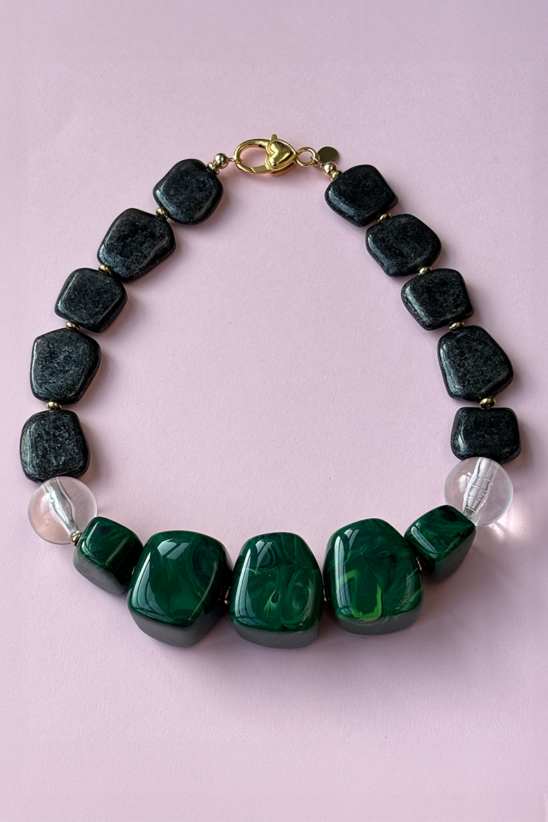 PL X RI - Chunky green beaded