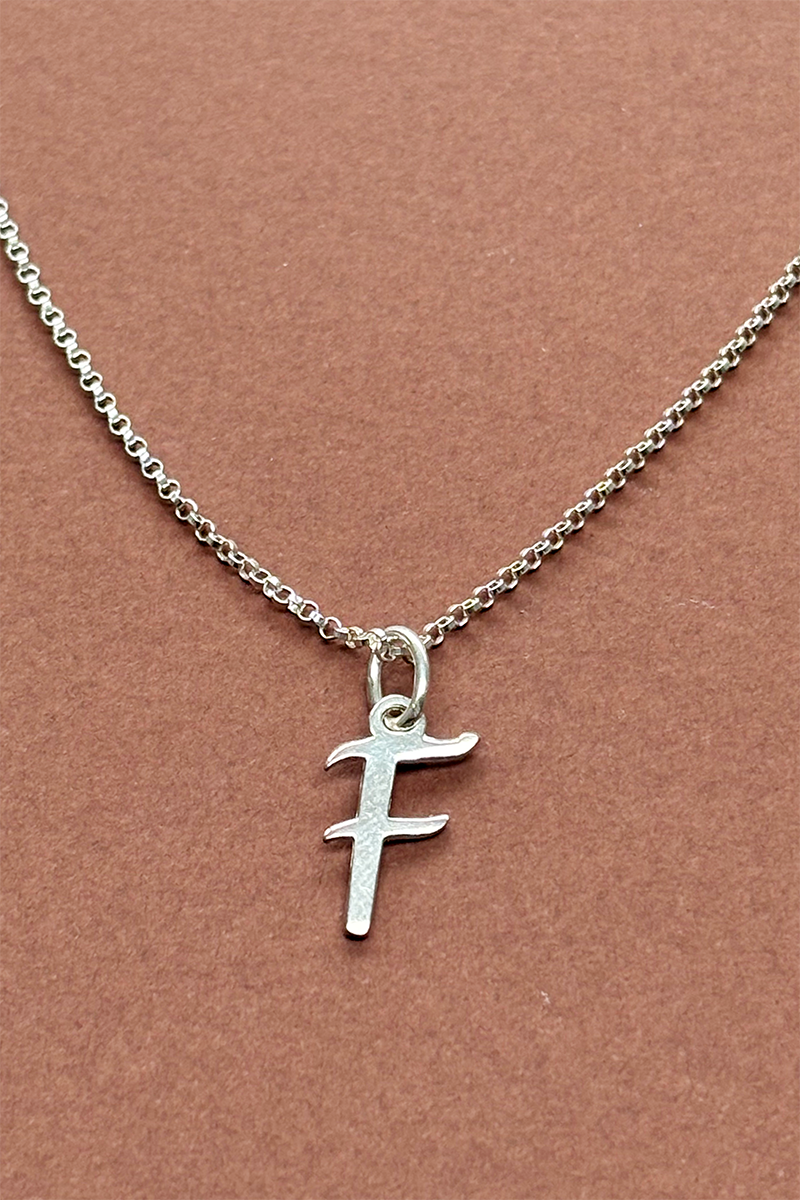 SCROLL INITIAL - Silver