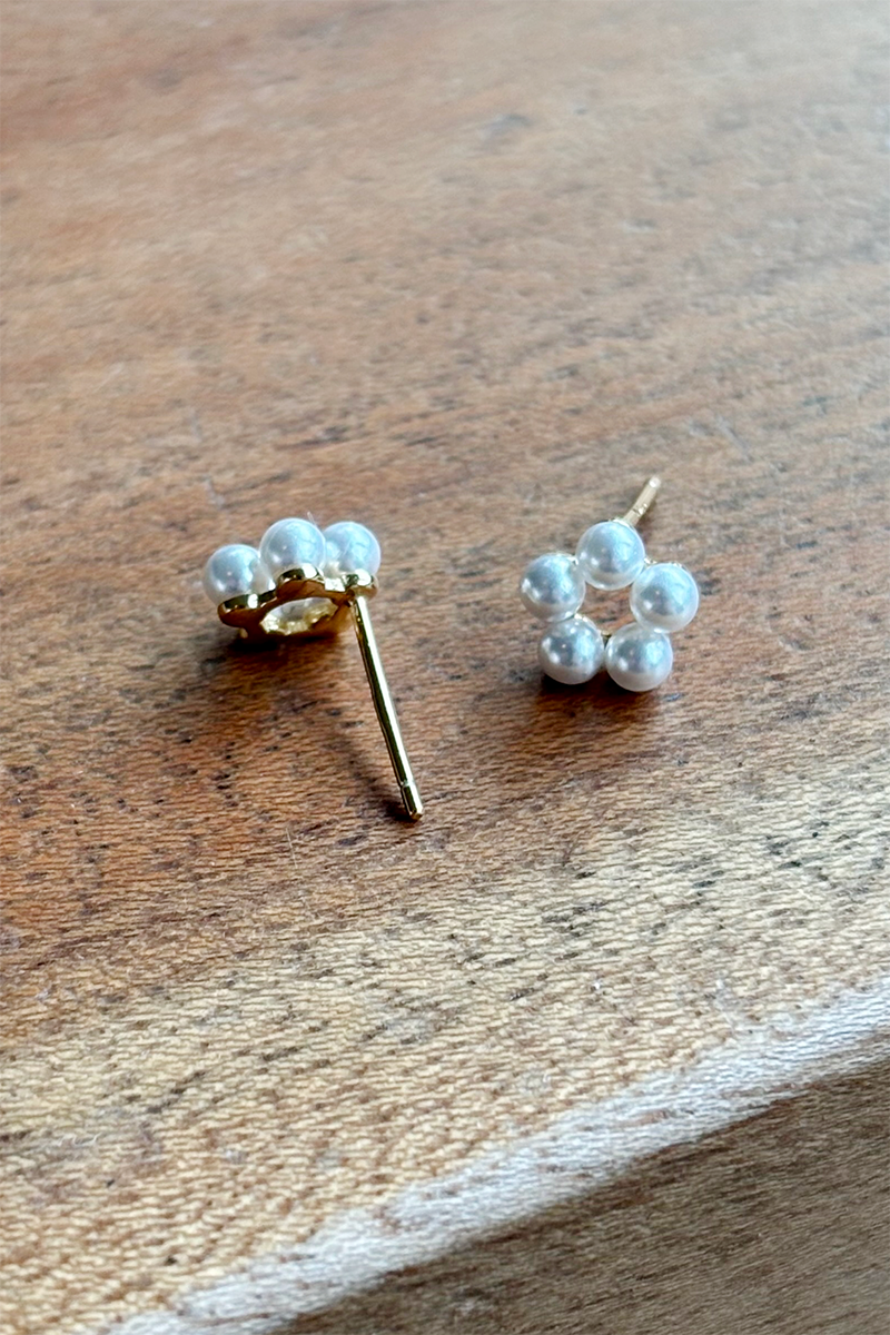 PEARLY FLORA