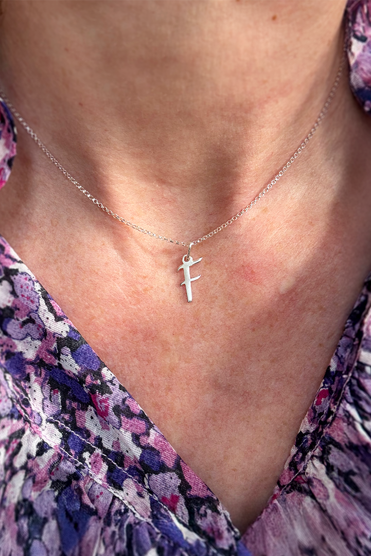 SCROLL INITIAL - Silver