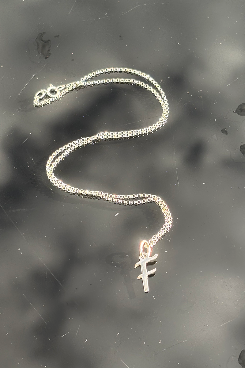 SCROLL INITIAL - Silver